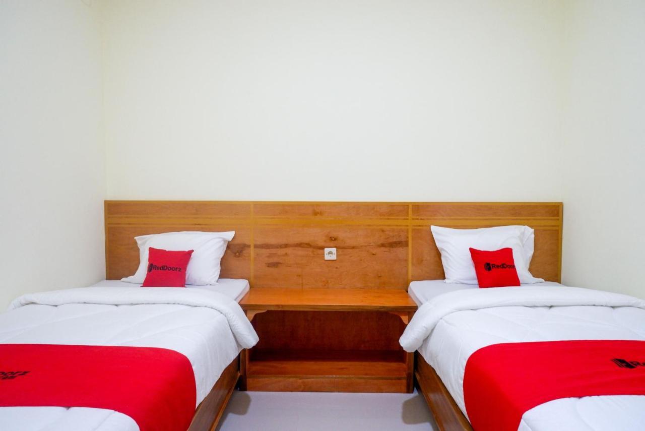 Reddoorz Near Rita Supermall Purwokerto 2 מראה חיצוני תמונה