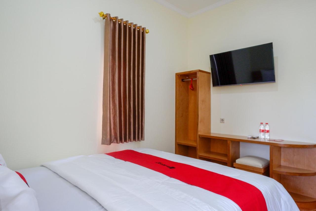 Reddoorz Near Rita Supermall Purwokerto 2 מראה חיצוני תמונה
