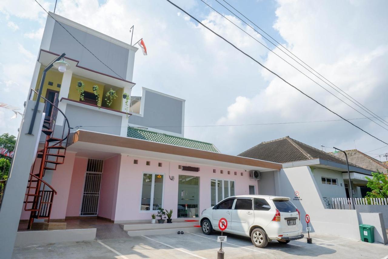 Reddoorz Near Rita Supermall Purwokerto 2 מראה חיצוני תמונה
