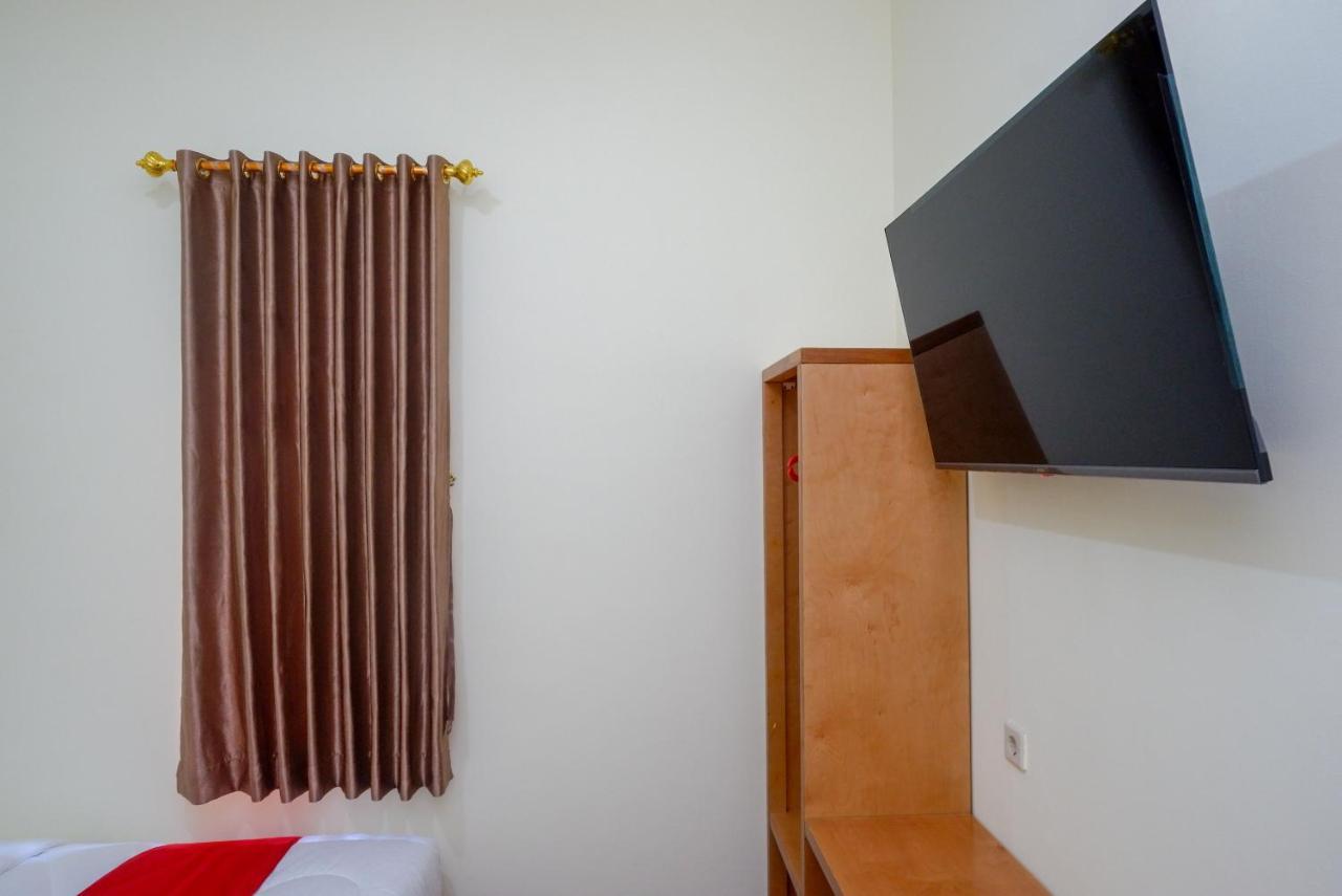 Reddoorz Near Rita Supermall Purwokerto 2 מראה חיצוני תמונה
