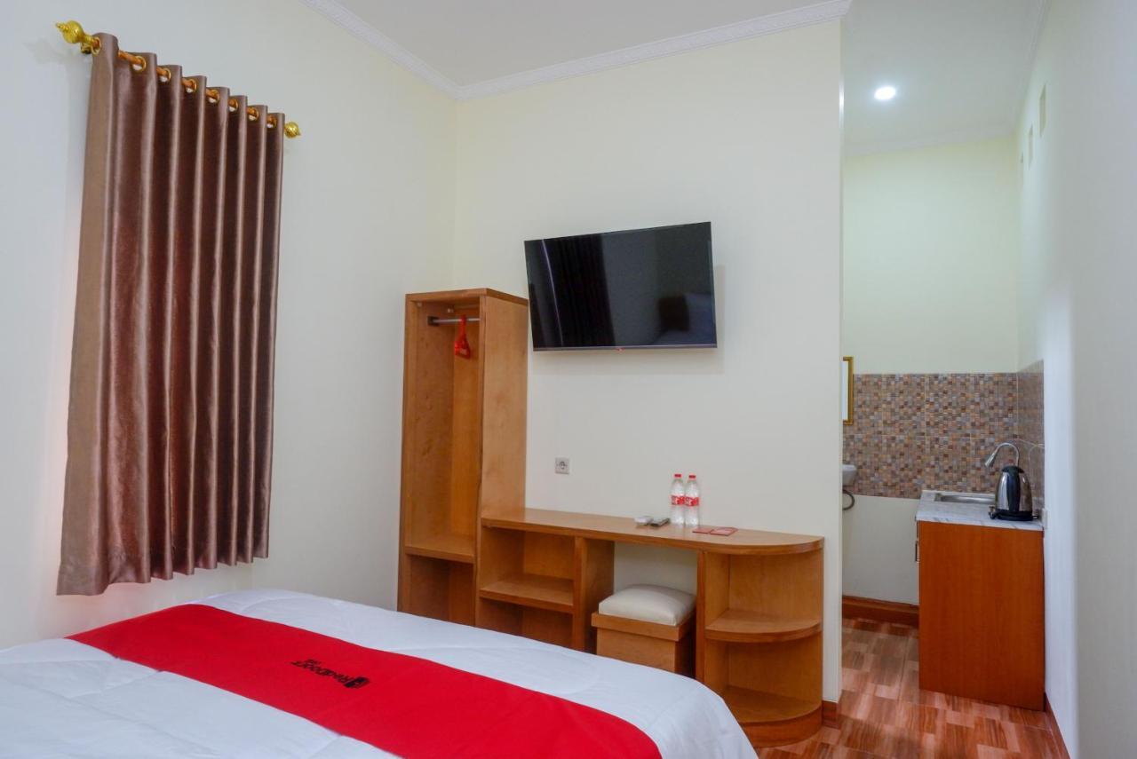 Reddoorz Near Rita Supermall Purwokerto 2 מראה חיצוני תמונה
