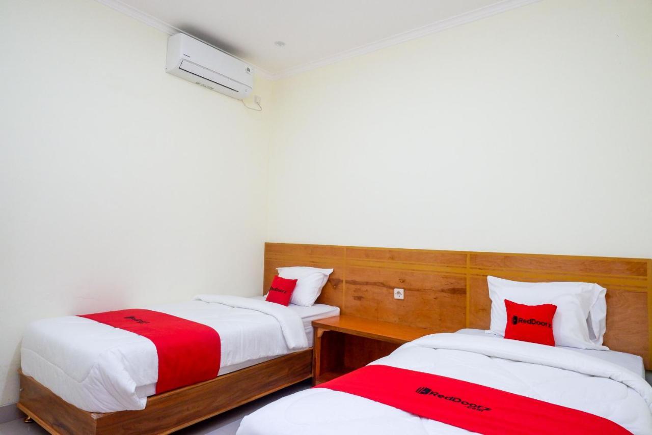 Reddoorz Near Rita Supermall Purwokerto 2 מראה חיצוני תמונה