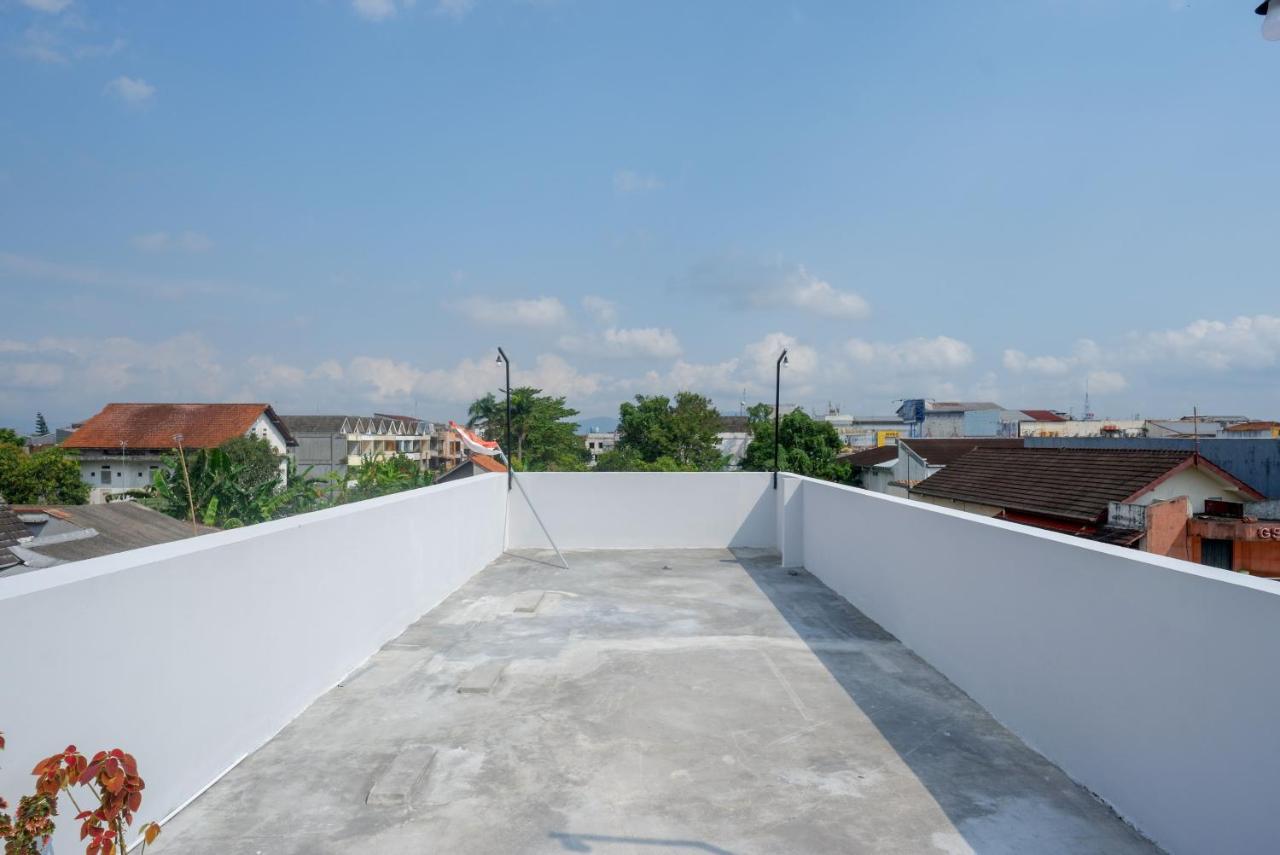 Reddoorz Near Rita Supermall Purwokerto 2 מראה חיצוני תמונה