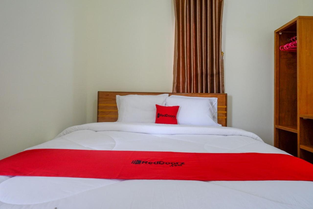 Reddoorz Near Rita Supermall Purwokerto 2 מראה חיצוני תמונה