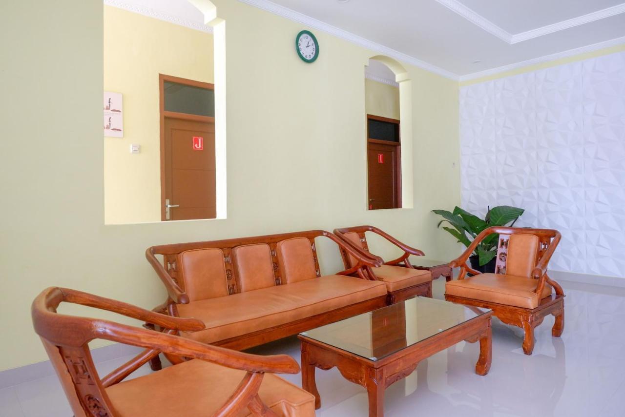 Reddoorz Near Rita Supermall Purwokerto 2 מראה חיצוני תמונה
