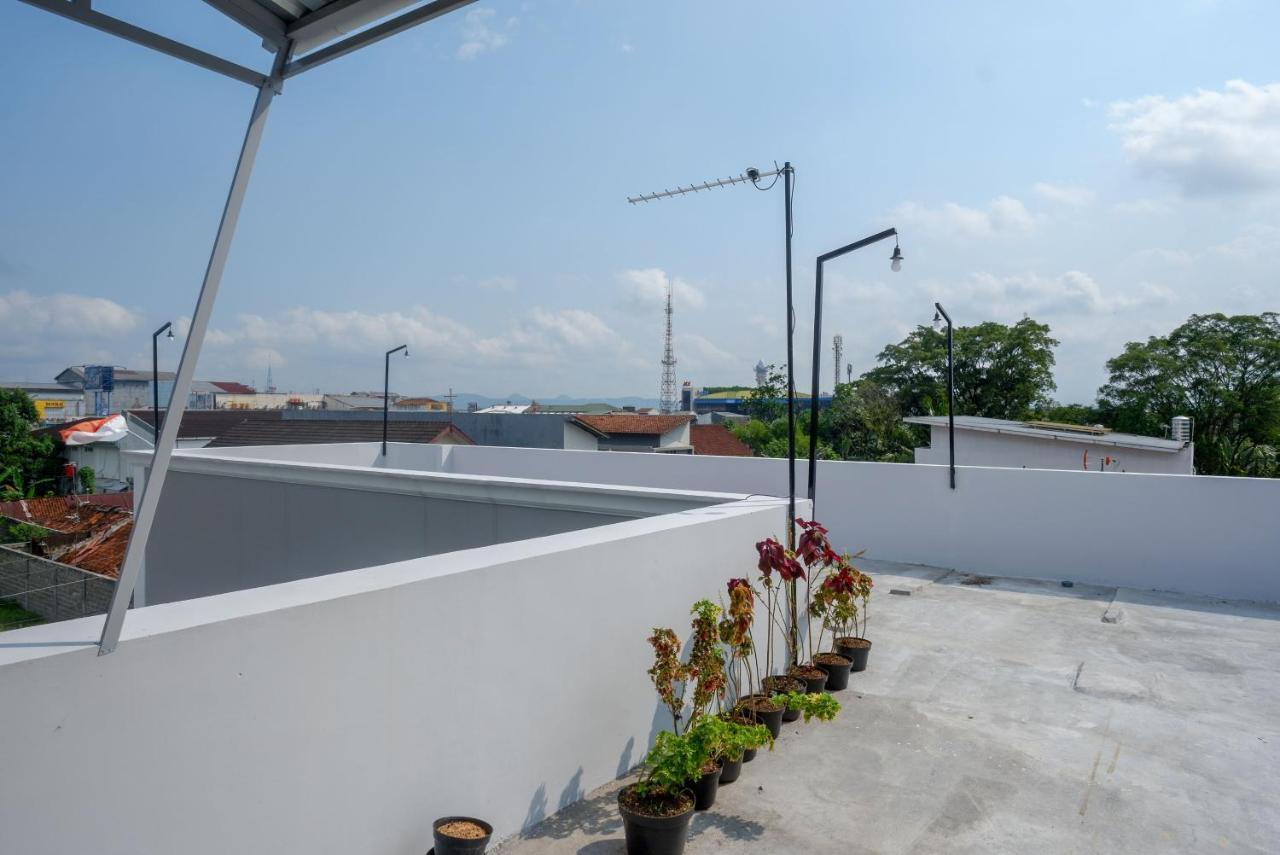 Reddoorz Near Rita Supermall Purwokerto 2 מראה חיצוני תמונה