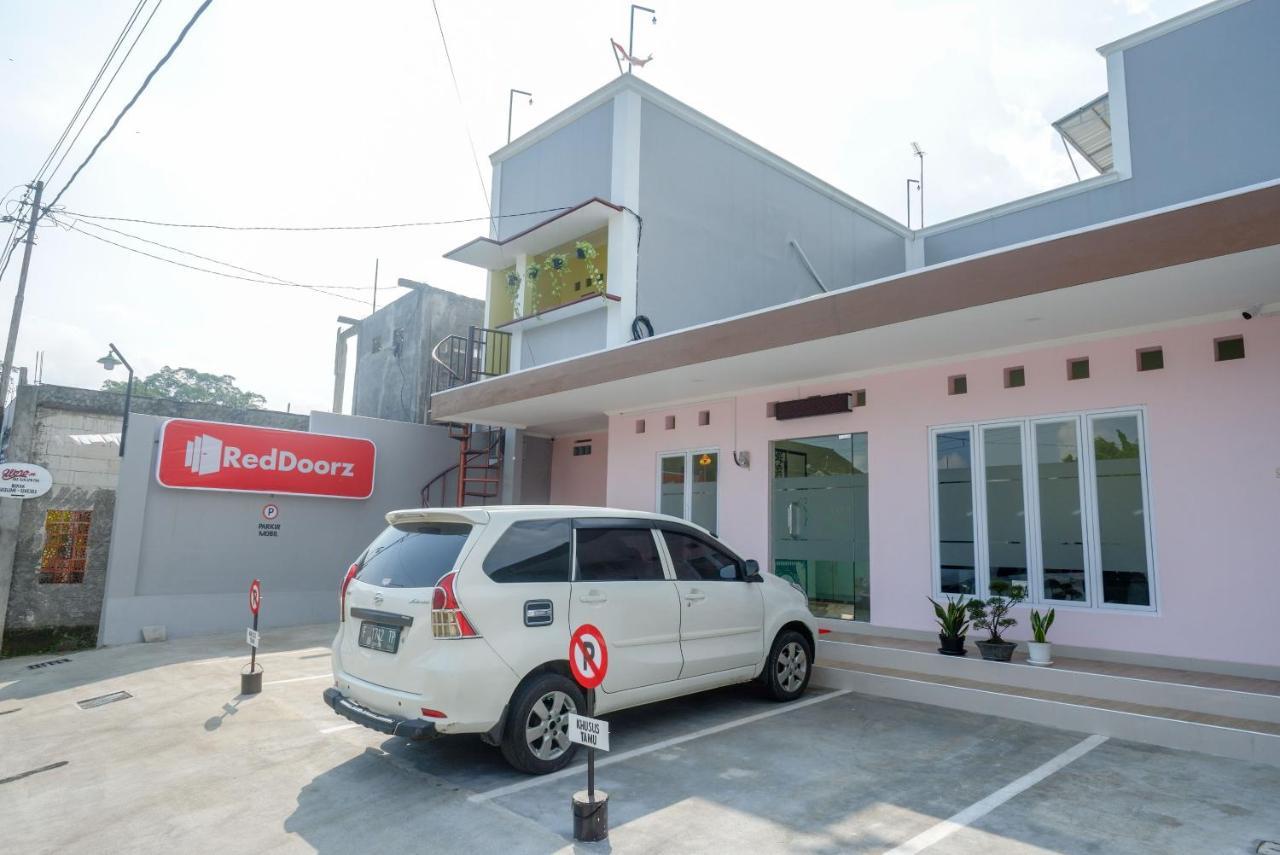 Reddoorz Near Rita Supermall Purwokerto 2 מראה חיצוני תמונה